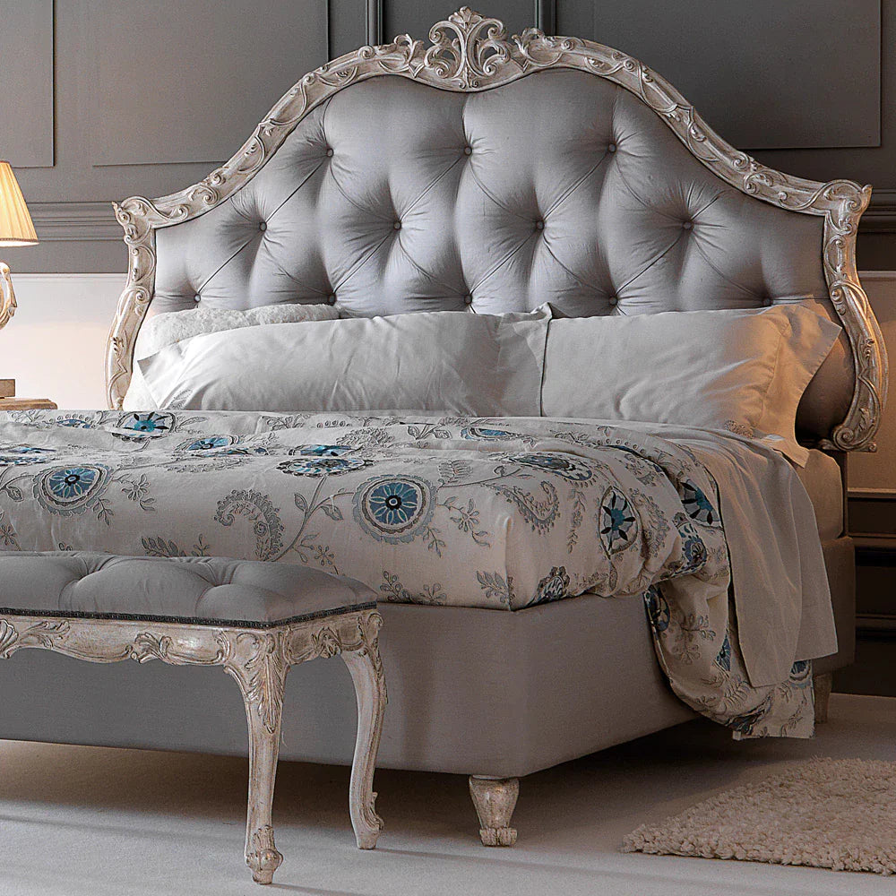 Classic Designer Carved Bed for Luxury Bedrooms