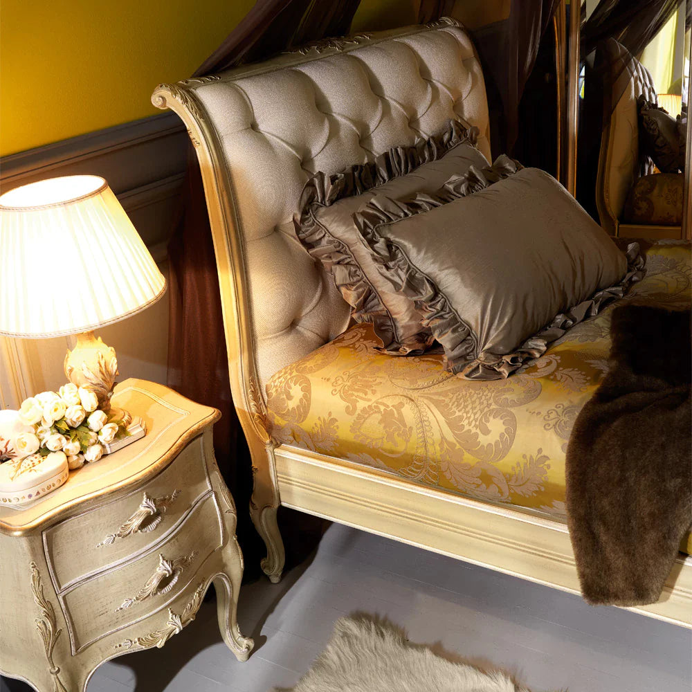 Small Royal-Inspired Wooden Bed