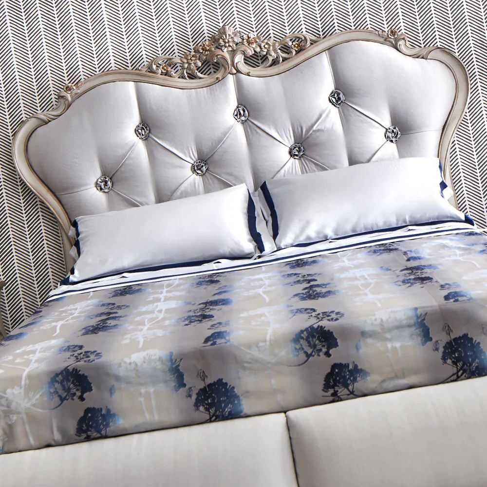 Designer Carved Wooden Bed with Regal Appeal