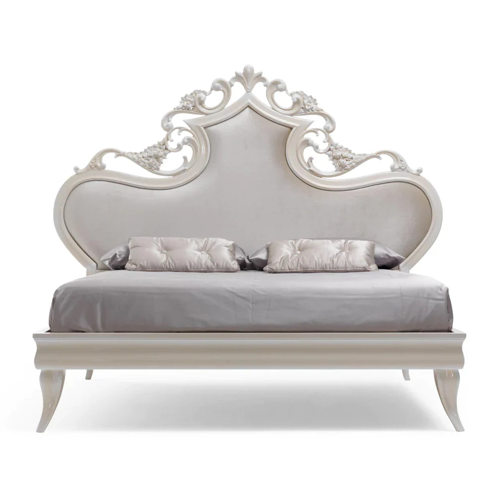 Luxury Wooden Carved Bed for Timeless Interiors
